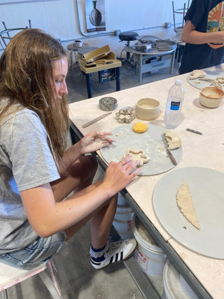 Courtney’s Clay for Kids 8y-16y, Wednesdays, 3p-4p [October/December]